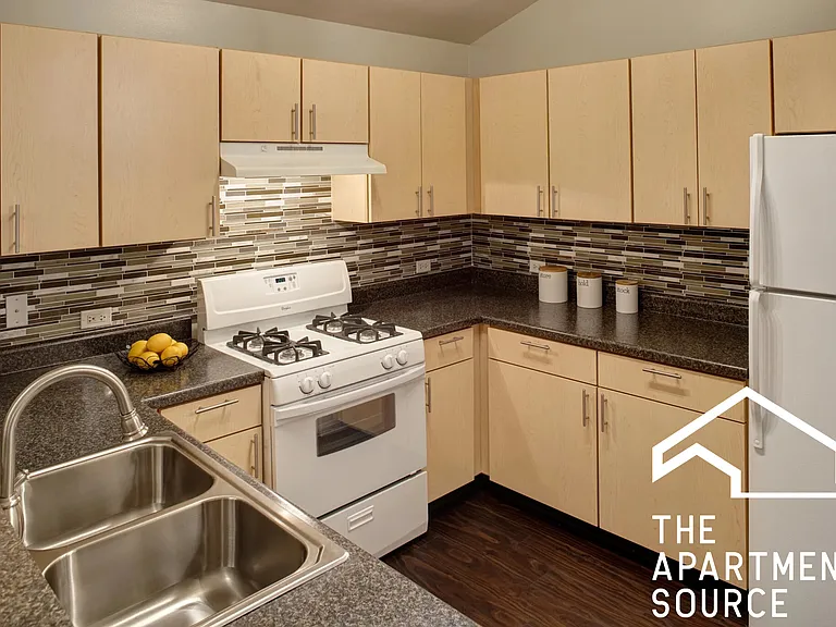 803 Dnp Corday Dr #1BR1BA — Photo 9