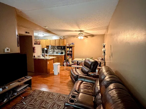 247 W Union St APT 302A, Athens, OH 45701