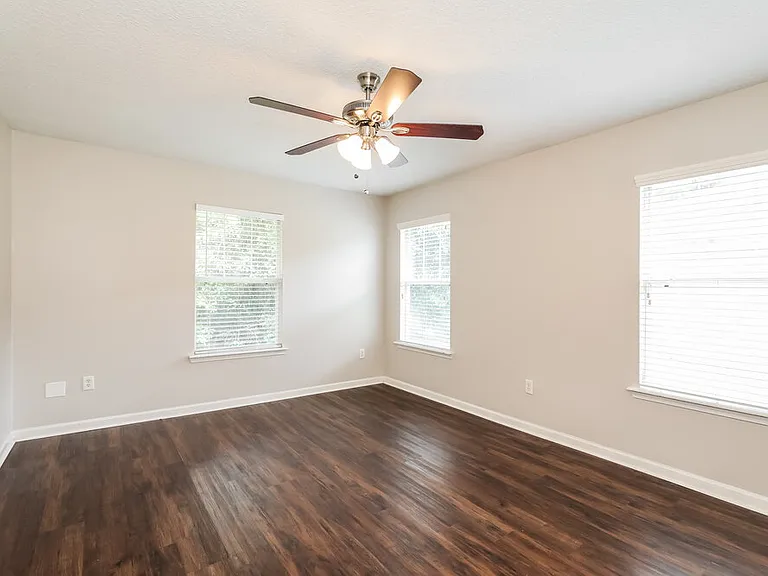 14081 Bradley Cove Rd — Photo 12