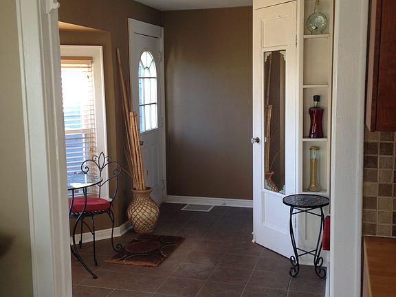 Side Entry - Kitchen View