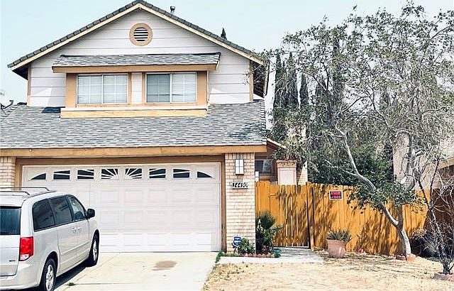 1st image of 14490 Oak Knoll Ct
