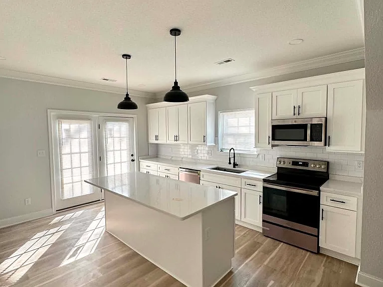 802 Westwood Ave — Photo 3