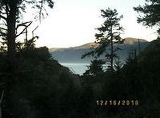 514 Spring Rd, Whitethorn, CA 95589