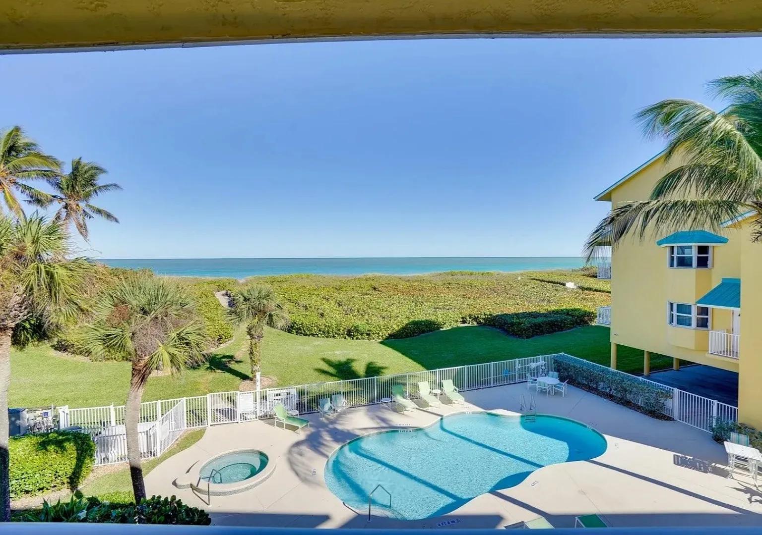 1550 S Ocean Dr — Photo 3