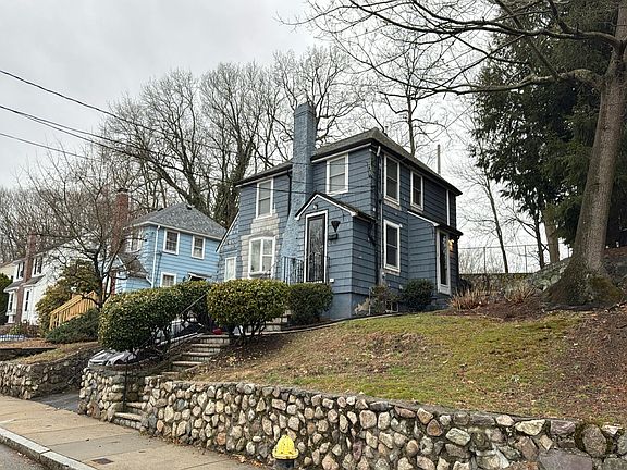 2nd image of 11 Braeburn Rd