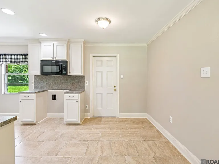 8977 Nolen Dr — Photo 5