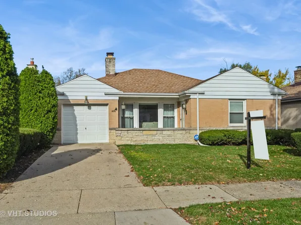 4940 Birchwood Ave, Skokie, IL 60077