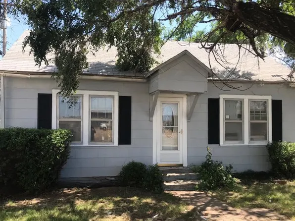 317 E Madison St, Okeene, OK 73763