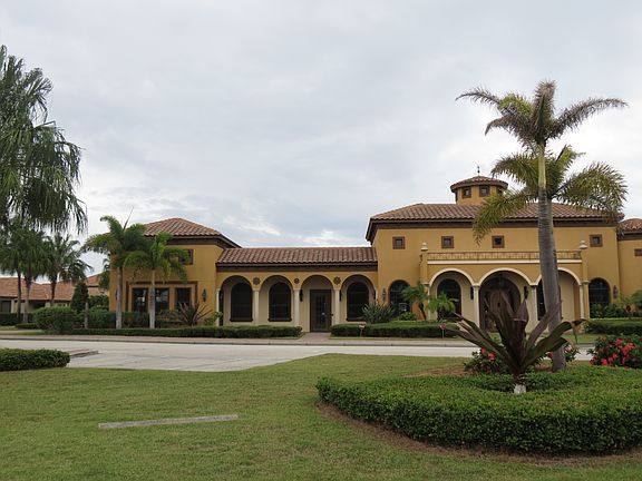 2nd image of 726 Ventura Dr