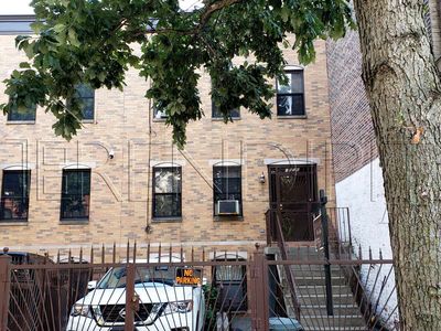 1056 Lafayette Ave, Brooklyn, NY, 11221
