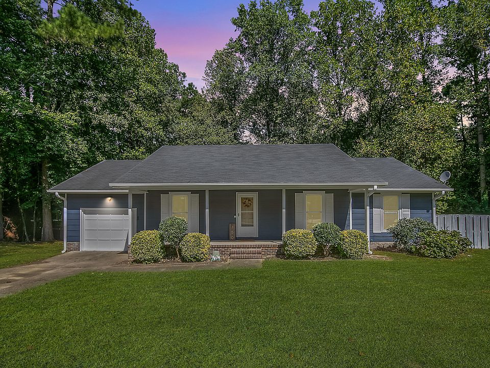 1st image of 150 Bienville Dr
