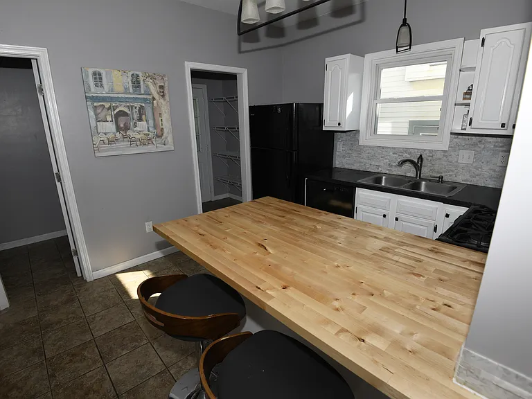 531 Tennyson Ave — Photo 16