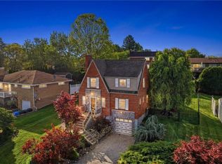 627 Greenlee Rd, Pittsburgh, PA 15227