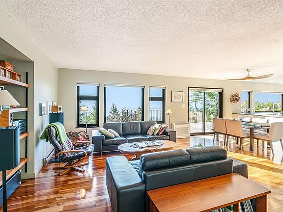 3rd image of 2405 Chain Way