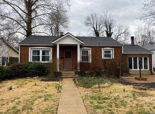 36 Washington Pl, Edwardsville, IL 62025