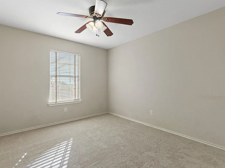 3812 Eagles Nest St — Photo 21