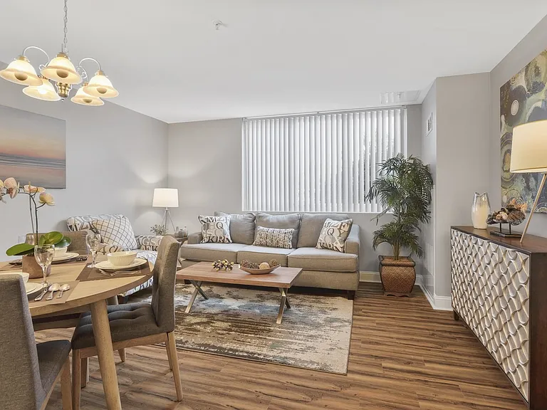 The Phoenix Apartments — Photo 8