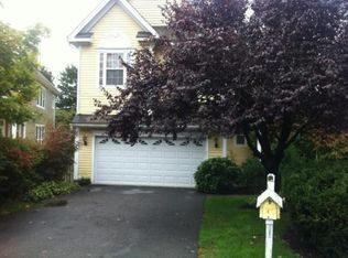 14 Carlton Ct, Peekskill, NY 10566