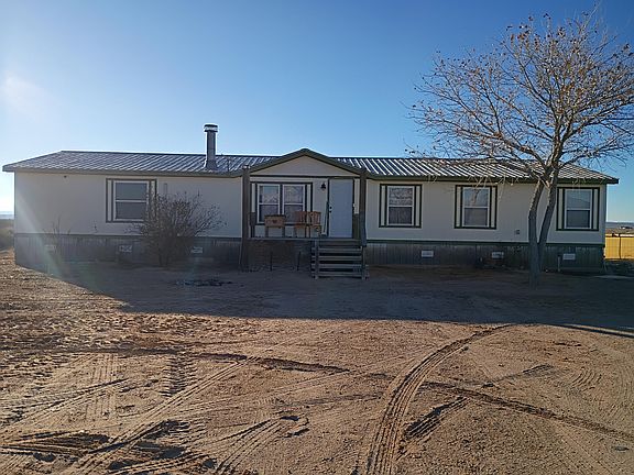3rd image of 16 Jennifer St