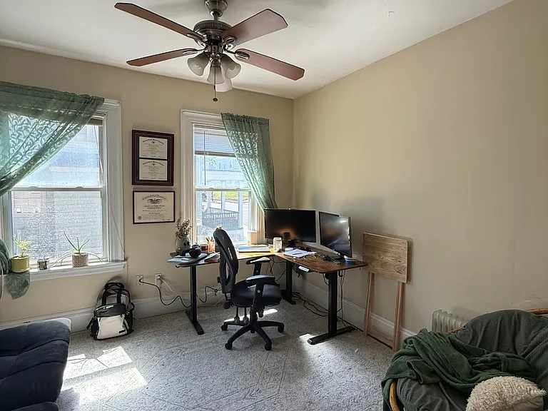 75 Leicester St #75 — Photo 11