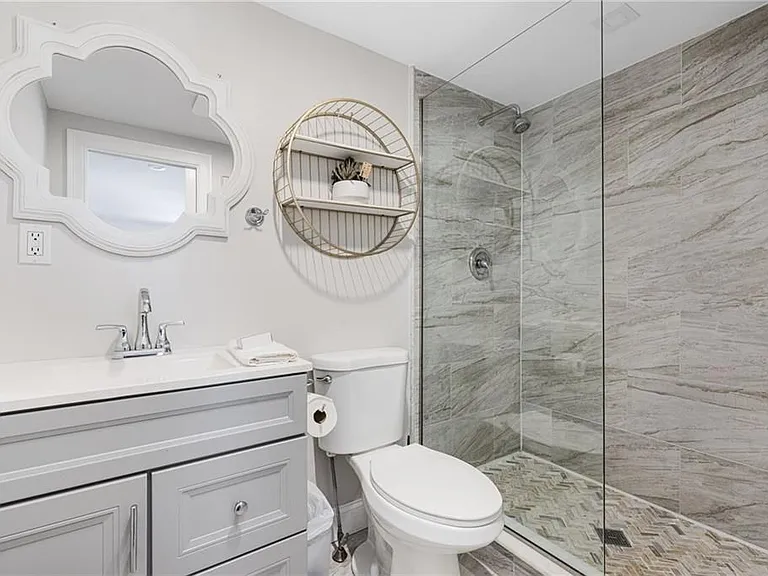 340 Old Mill Ln — Photo 11