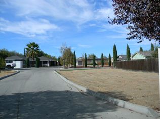 1593 Santa Ana Rd, Hollister, CA 95023