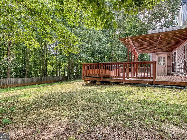 255 Squire Ln — Photo 46