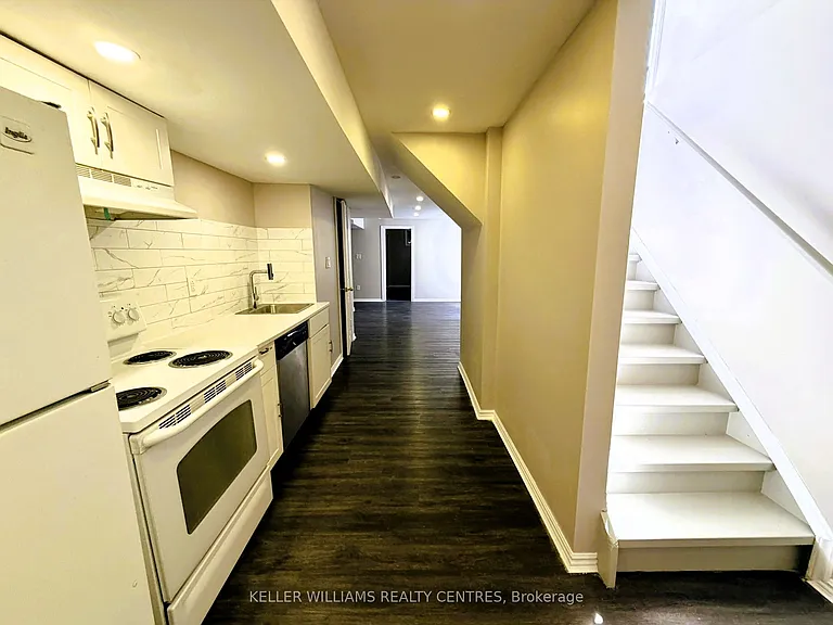 53 Stollar Blvd #LOWER — Photo 4
