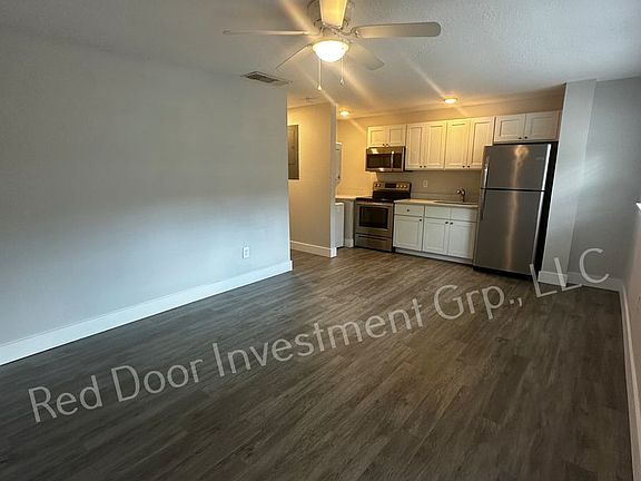 4th image of 1613 Illinois St Unit 5