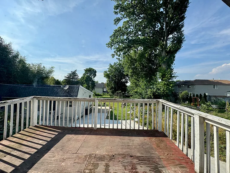Delafield Ave — Photo 10