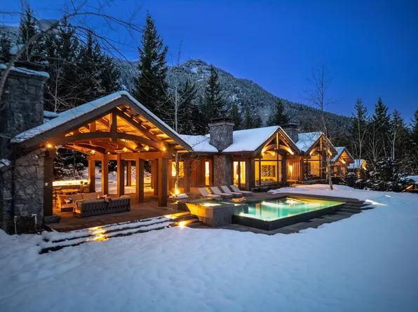 5425 Stonebridge Dr, Whistler, BC V8E 0V9