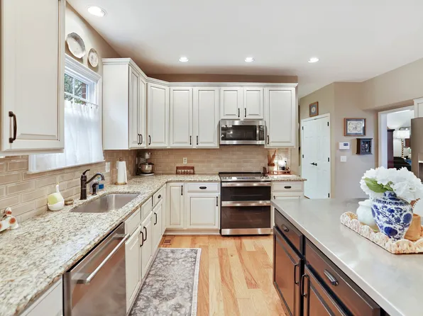 1813 Clinch Pl, Old Hickory, TN 37138