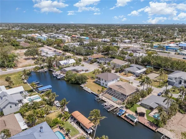 4822-4824 Gary RD #A & B, BONITA SPRINGS, FL 34134