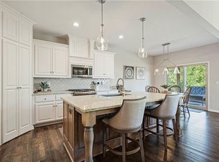 19005 Deer Run St, Spring Hill, KS 66083