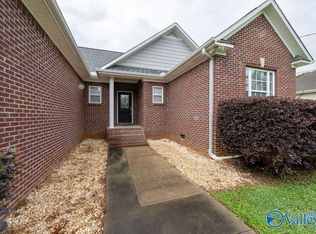 1704 Tillison Rd, Gadsden, AL 35903