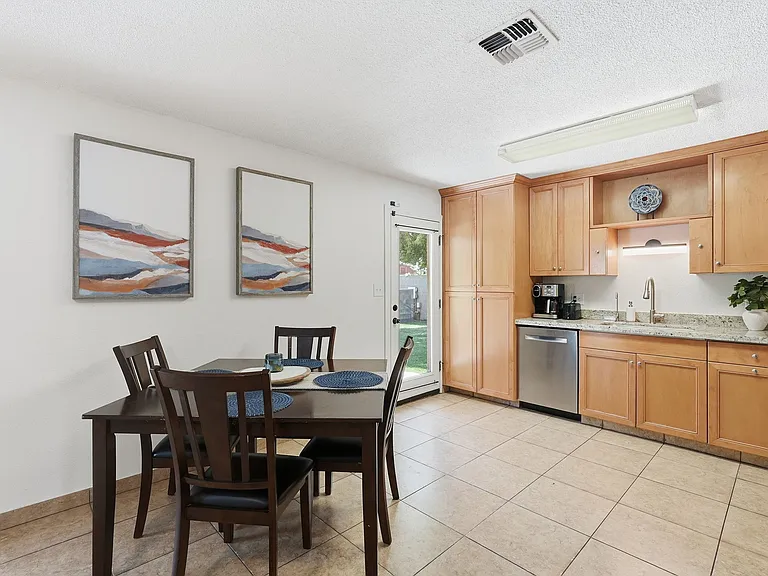 8021 E Oak St — Photo 21