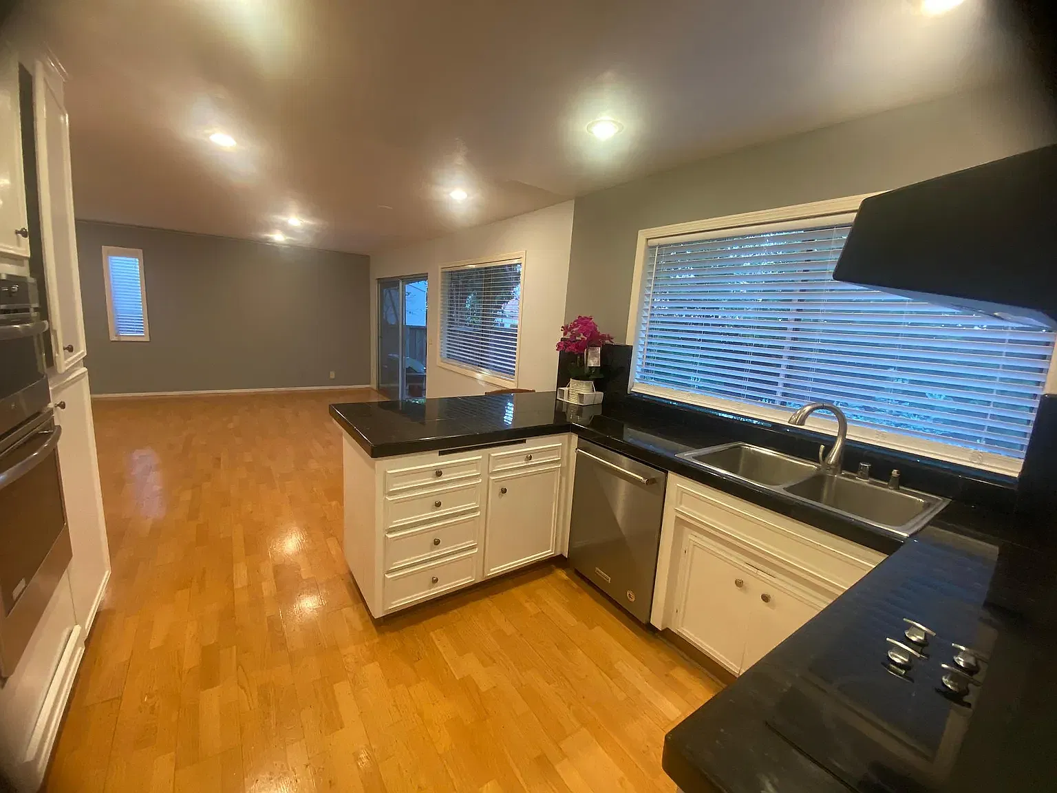 833 Runningwood Circle — Photo 4