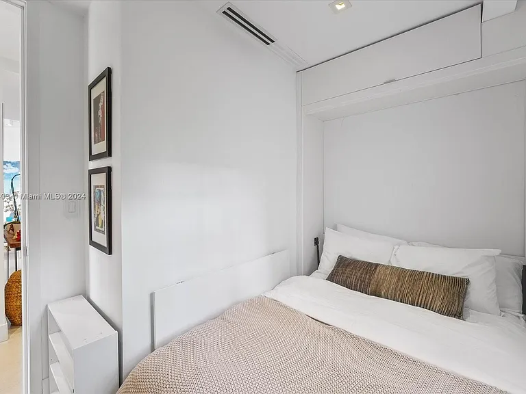 15713 Fisher Island Dr #15713 — Photo 10