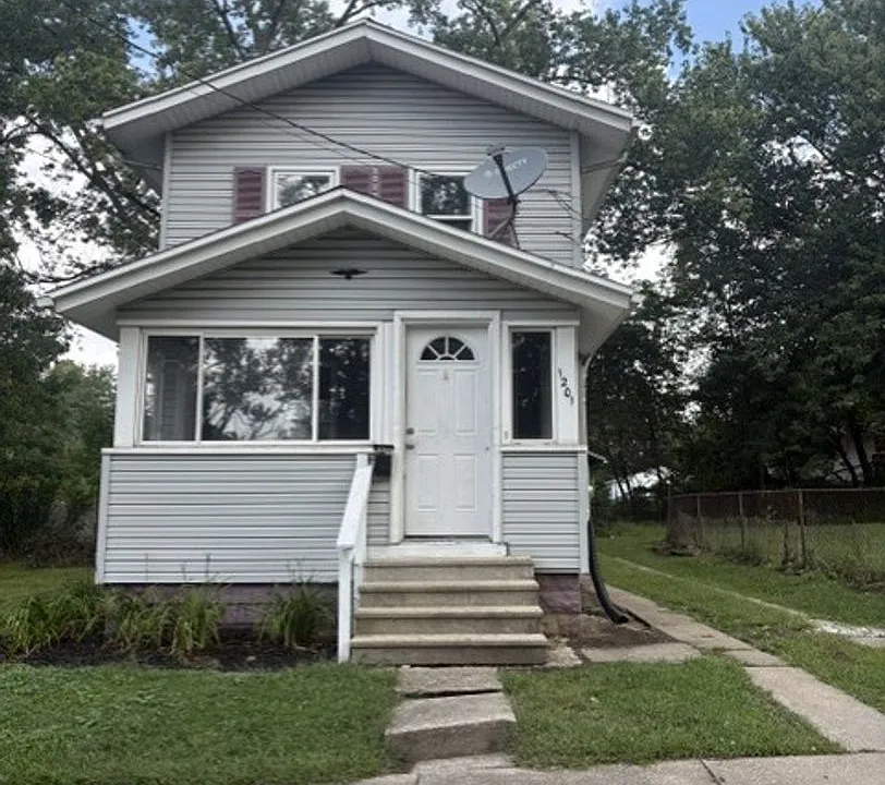 1201 Smithfarm Ave