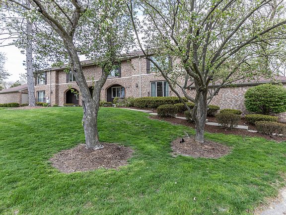 2nd image of 1833 Burrwood Cir #23