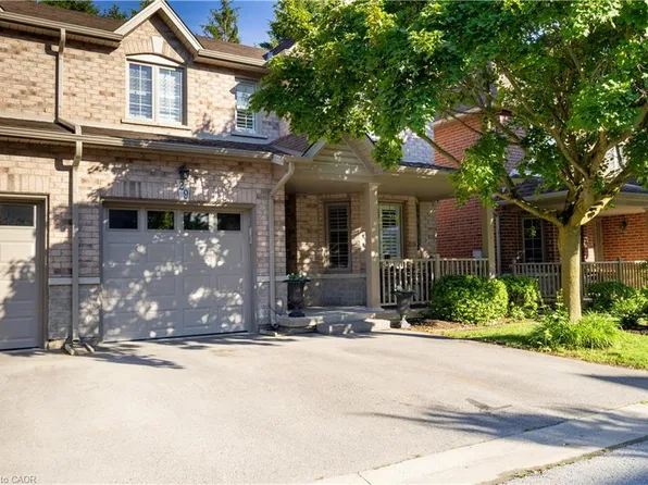 25 Hamilton St S #29, Hamilton, ON L8B 0L1