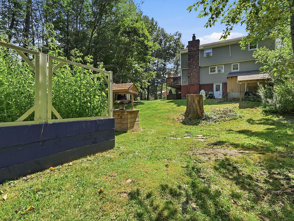 1st image of 180 Cranberry Meadow Road