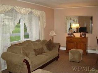 1949 Longvue St, Yorktown Heights, NY 10598