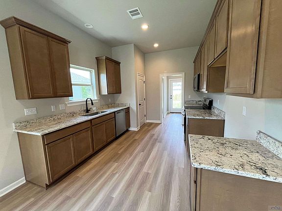 4th image of 129 Headland Dr