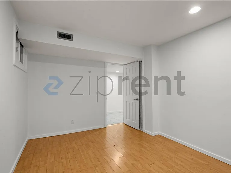 2915 Harris Pl S — Photo 21