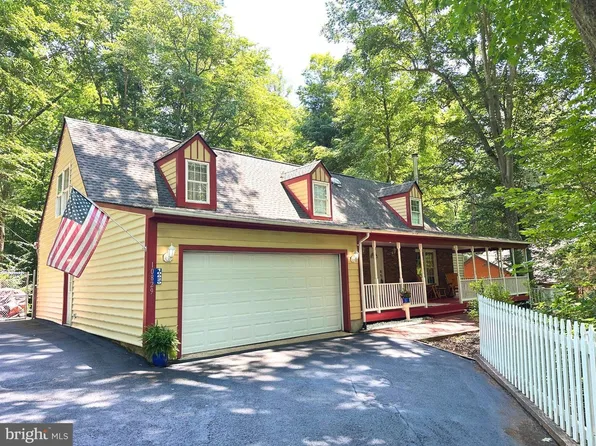 10829 Moore Dr, Manassas, VA 20111