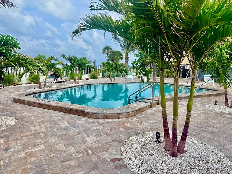 1205 Tarpon Center Dr #C4 — Photo 22
