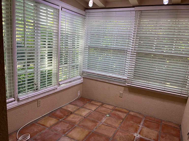 1028A San Rafael Ave — Photo 4