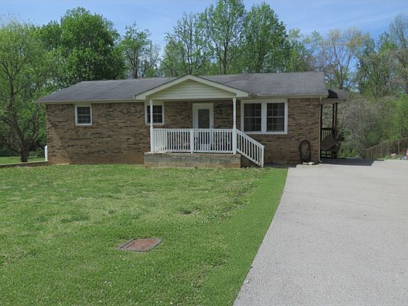 2nd image of 1153 Chestnut Dr