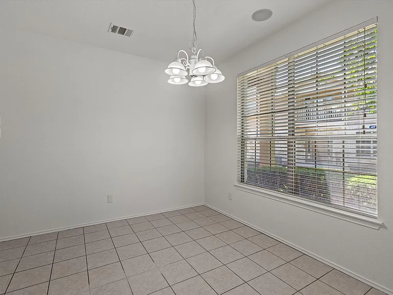 9201 Brodie Ln #203 — Photo 11